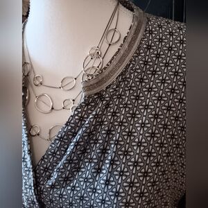 Elegant Olsen Gray Patterned Blouse